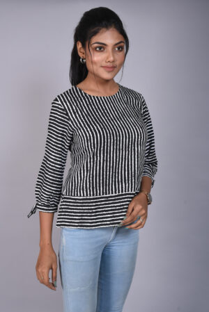 Black & white zebra top